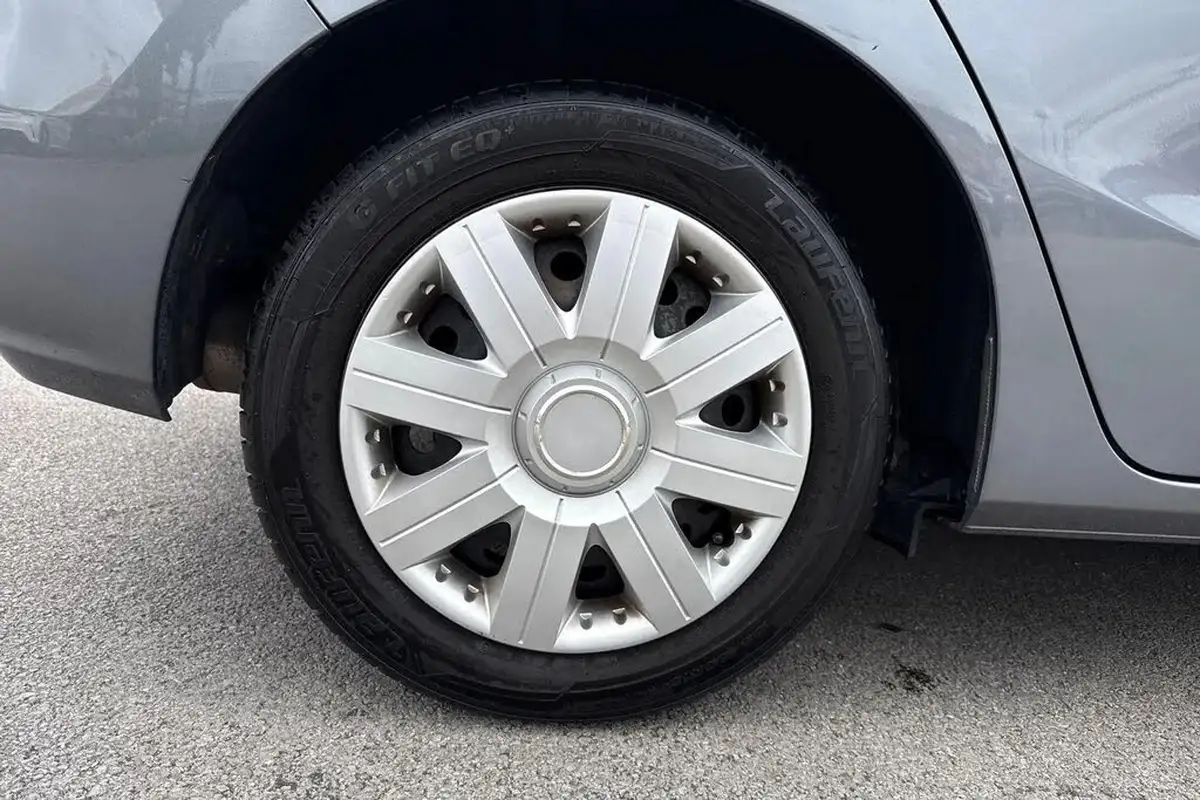 2020-honda-jazz-13-i-vtec-s-big-21