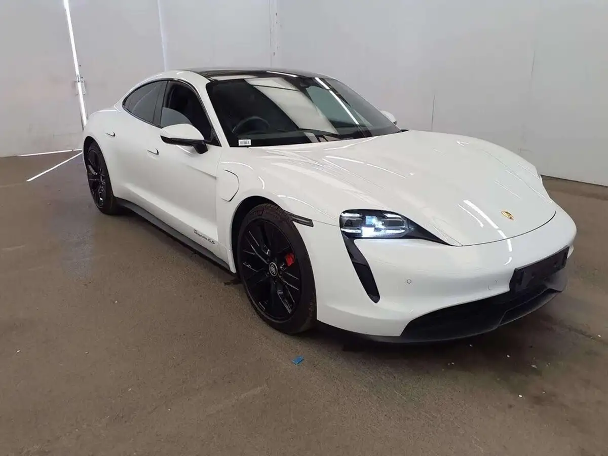 2020-porsche-taycan-e-4s-530ps-big-13