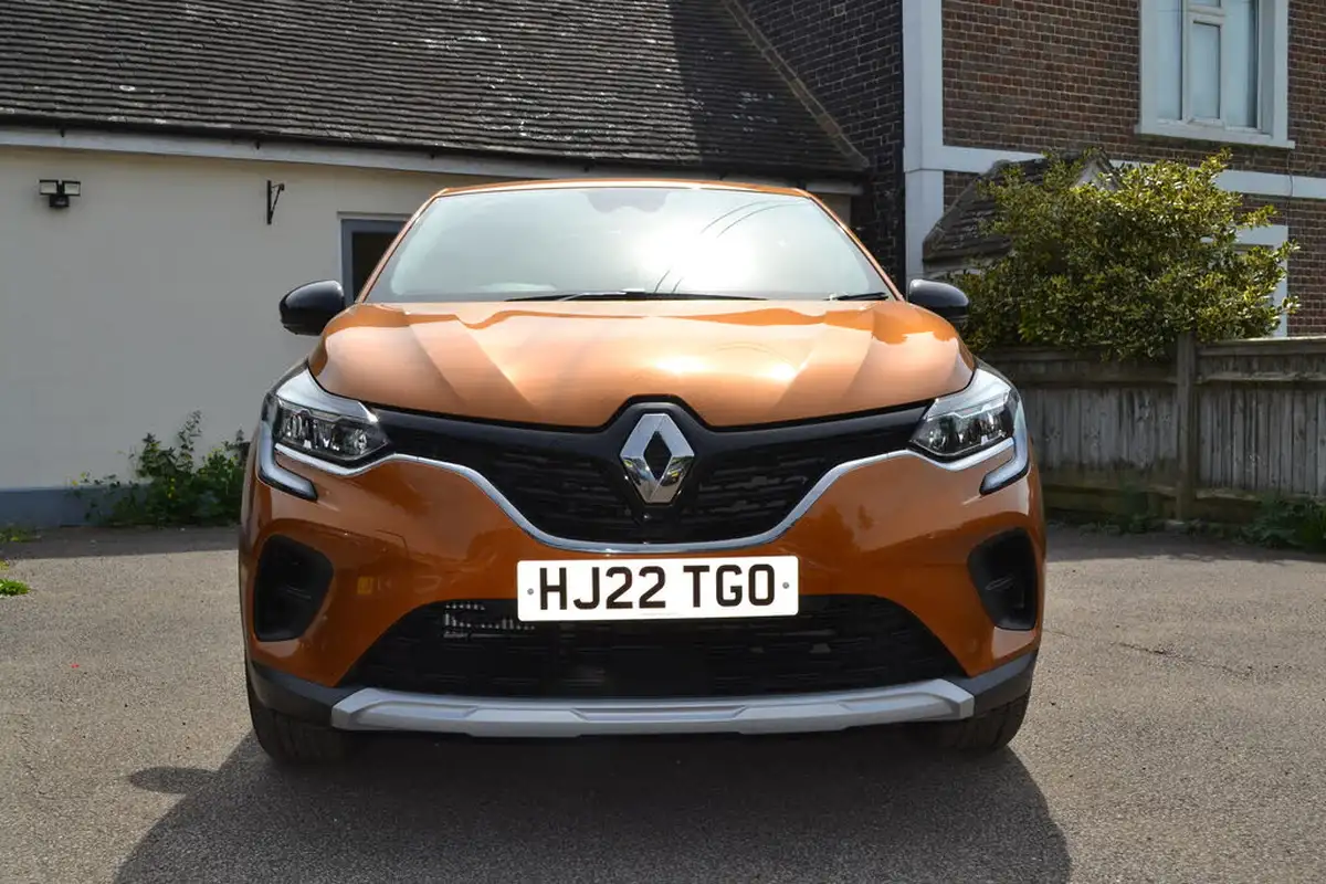 2022-renault-captur-13-tce-iconic-edition-edc-auto-big-2
