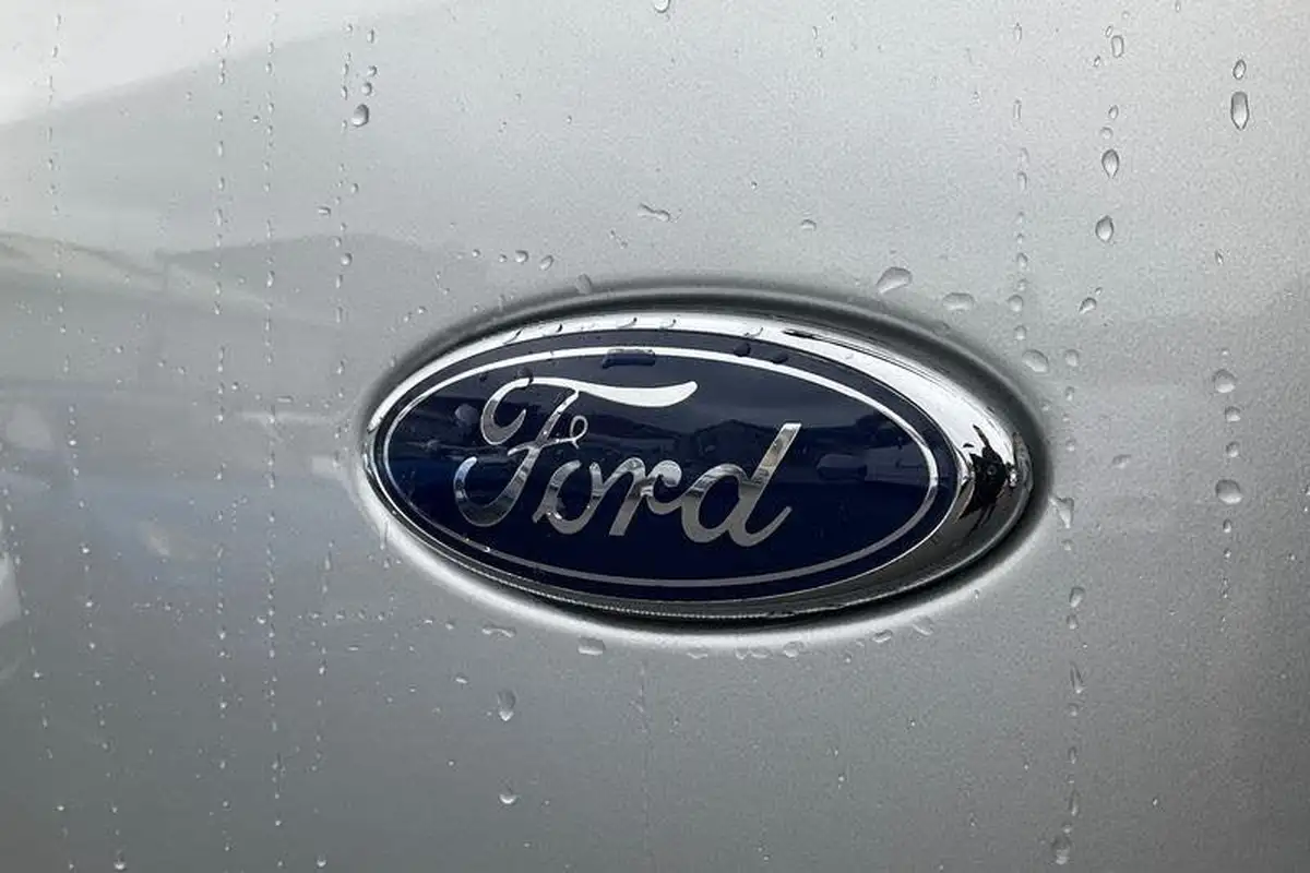 2023-ford-tourneo-custom-big-38