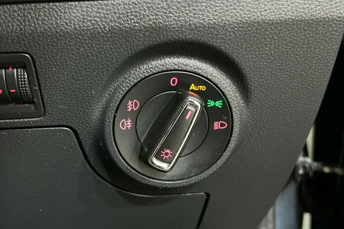 2019-seat-ibiza-10-mpi-se-technology-big-30