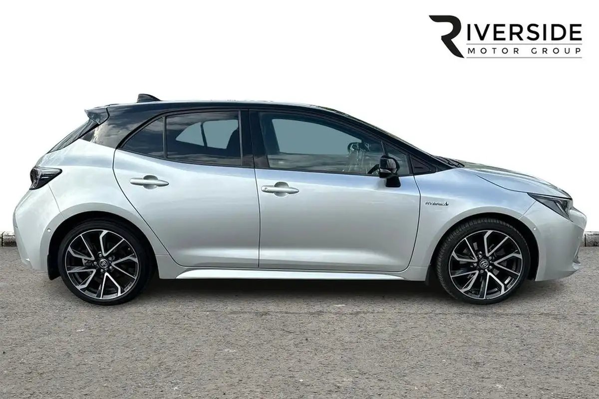 2020-toyota-corolla-20-vvt-i-excel-trk-hatchback-big-3