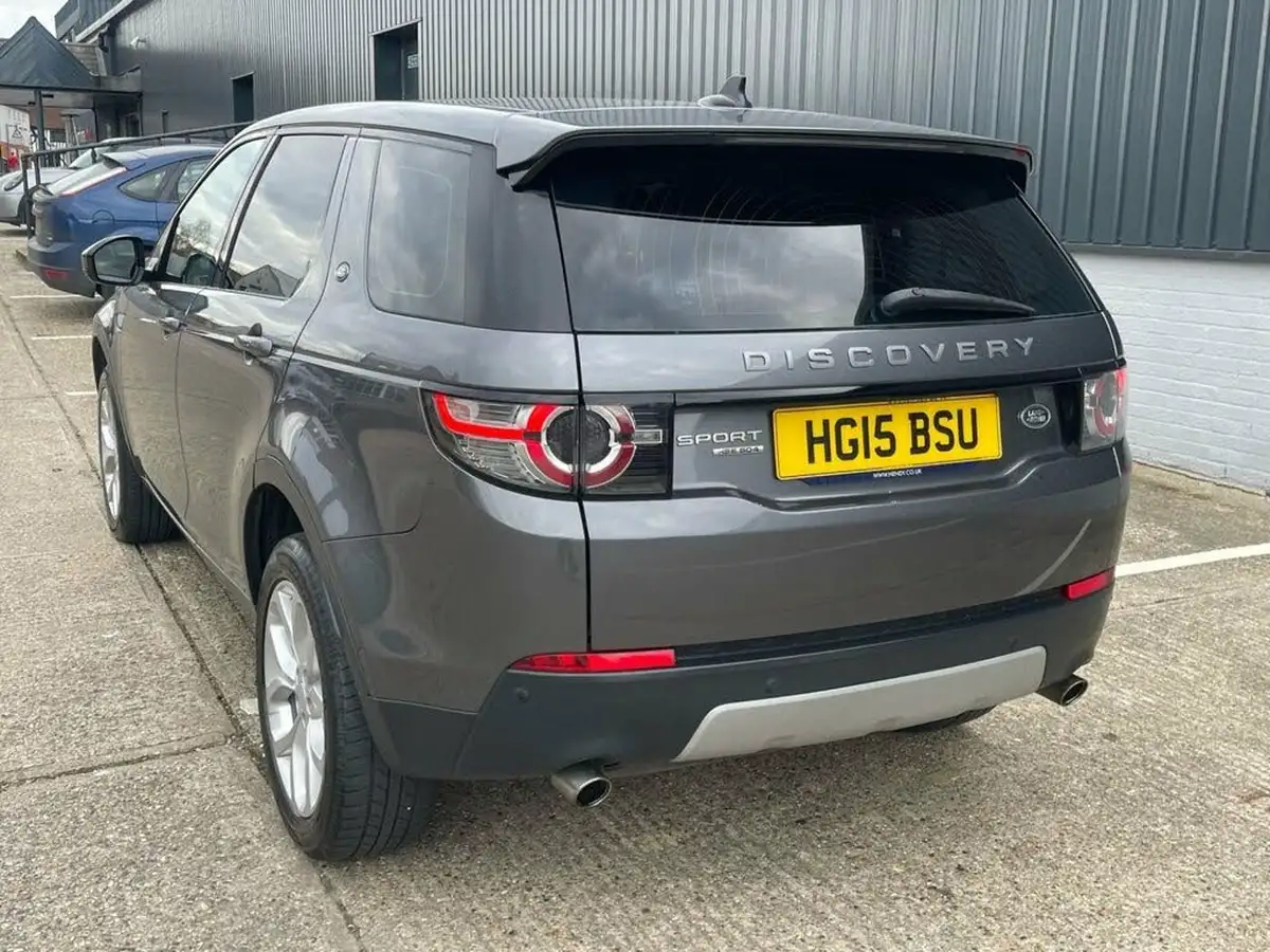 2015-land-rover-discovery-sport-22td-hse-awd-auto-big-24