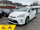 2014-toyota-prius-small-0
