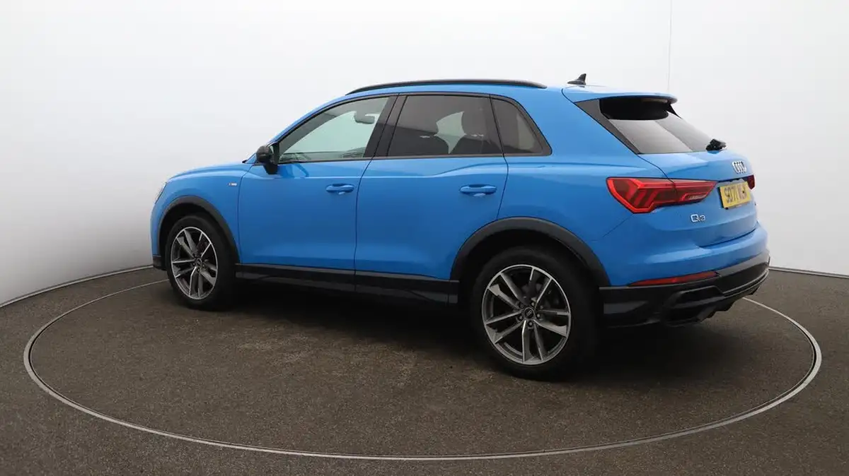 2021-audi-q3-15-35-tfsi-black-edition-codcomfort-sound-pack-station-wagon-big-29