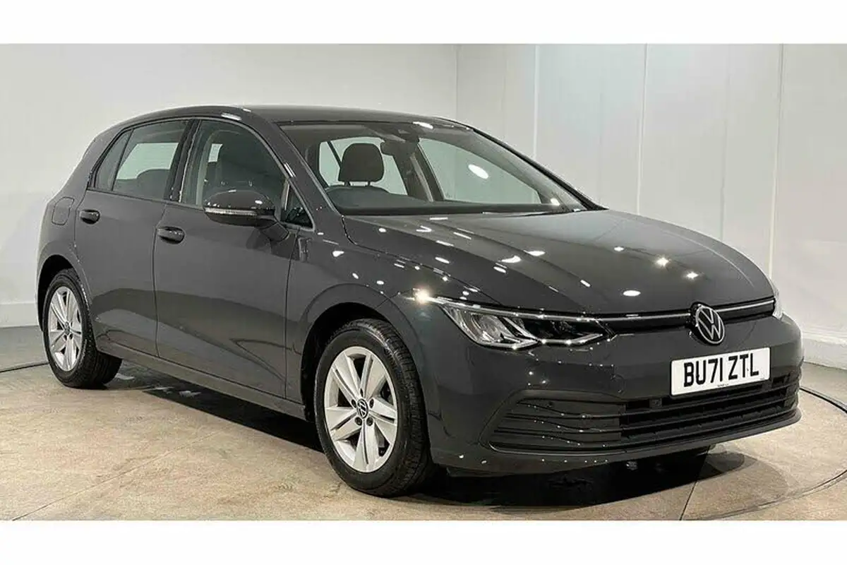 2022-volkswagen-golf-15-etsi-life-150ps-hatchback-big-10