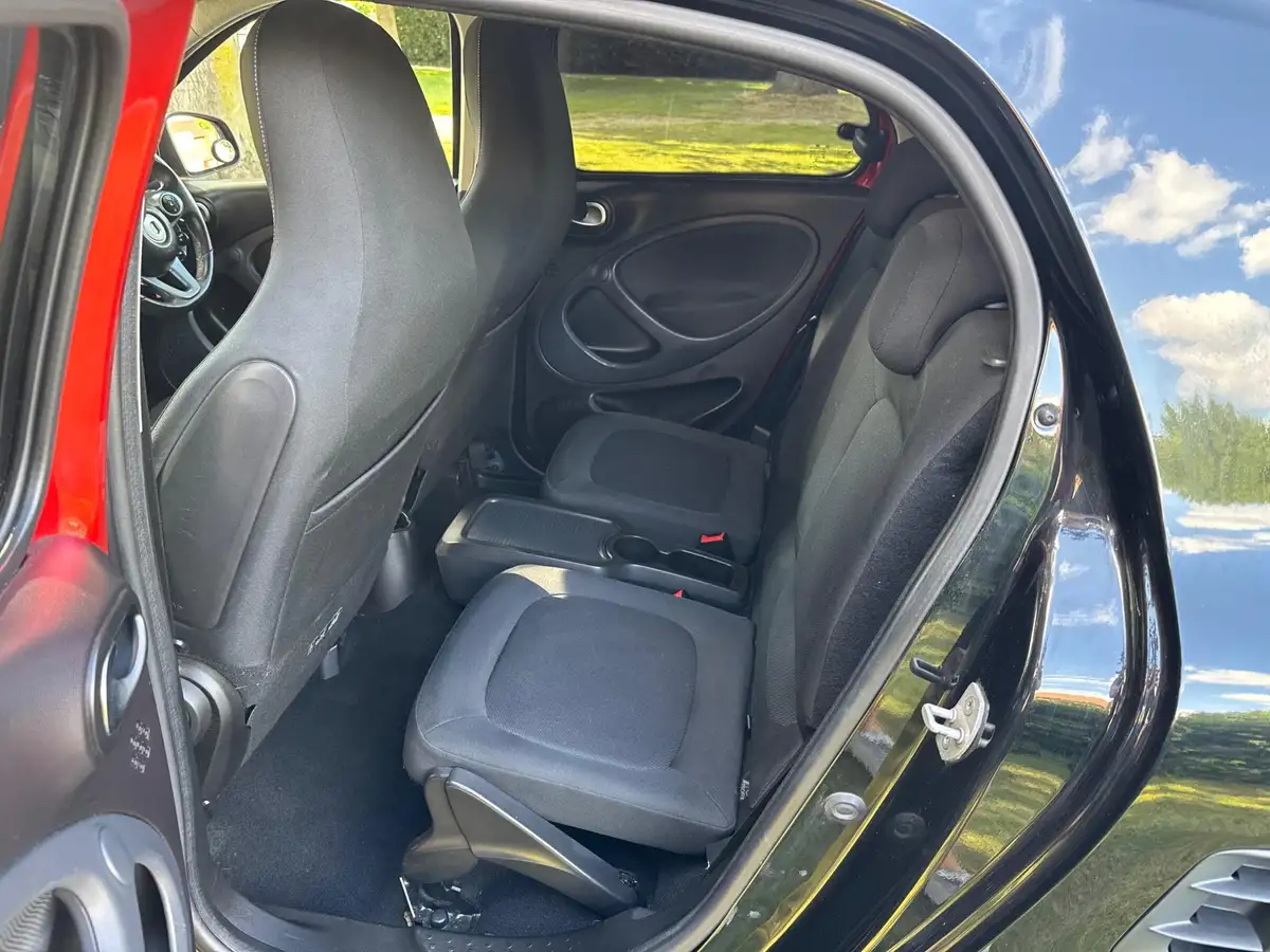2016-smart-forfour-10-passion-71bhp-ss-big-25
