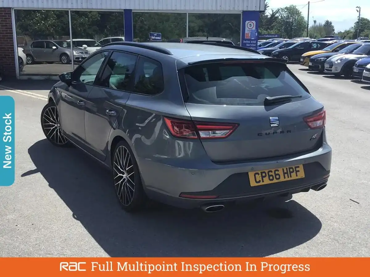 2016-seat-leon-20-tsi-cupra-290-black-sports-tourer-5d-big-1