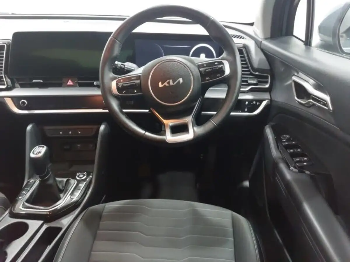 2023-kia-sportage-16-t-gdi-3-148bhp-big-6