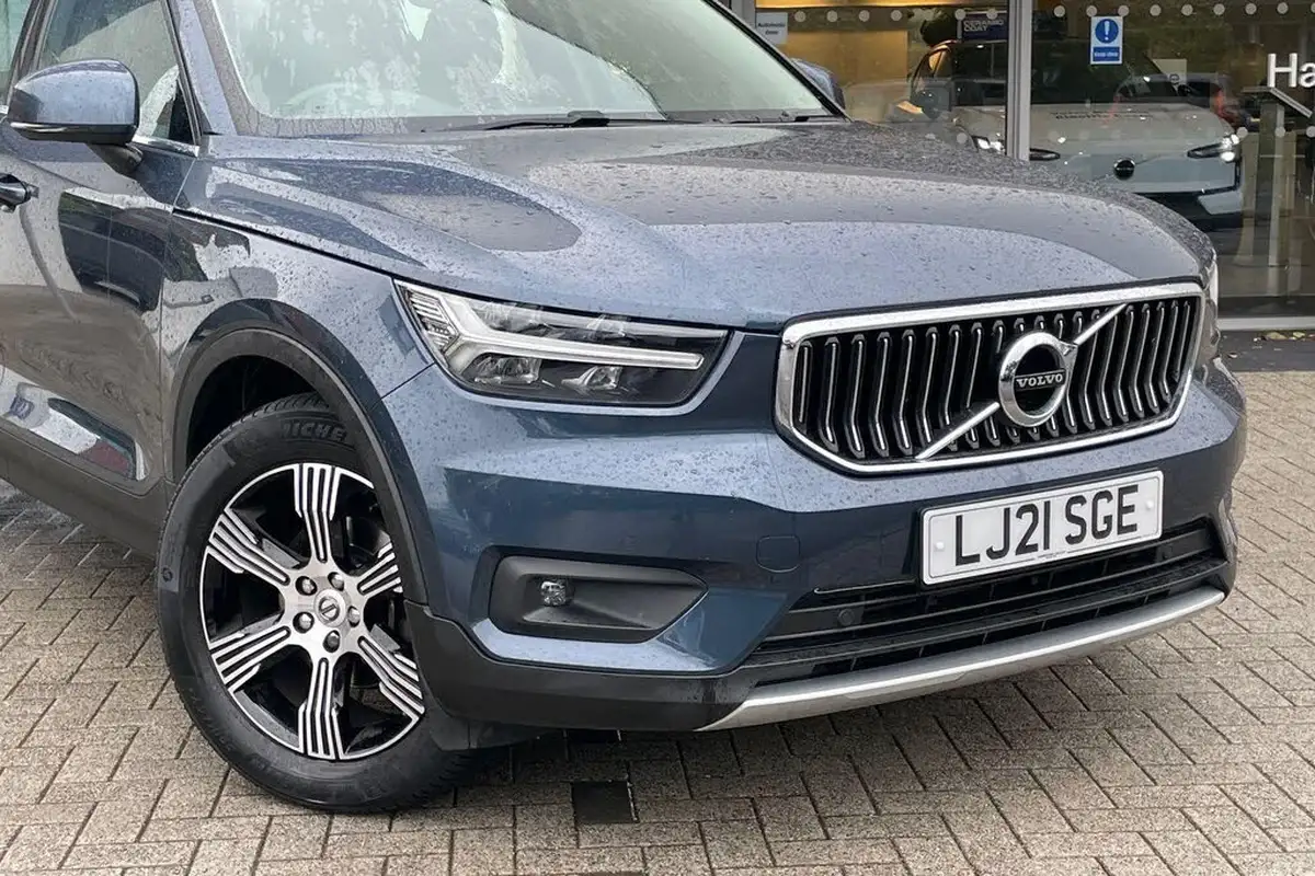 2021-volvo-xc40-15-t3-inscription-161bhp-auto-big-5