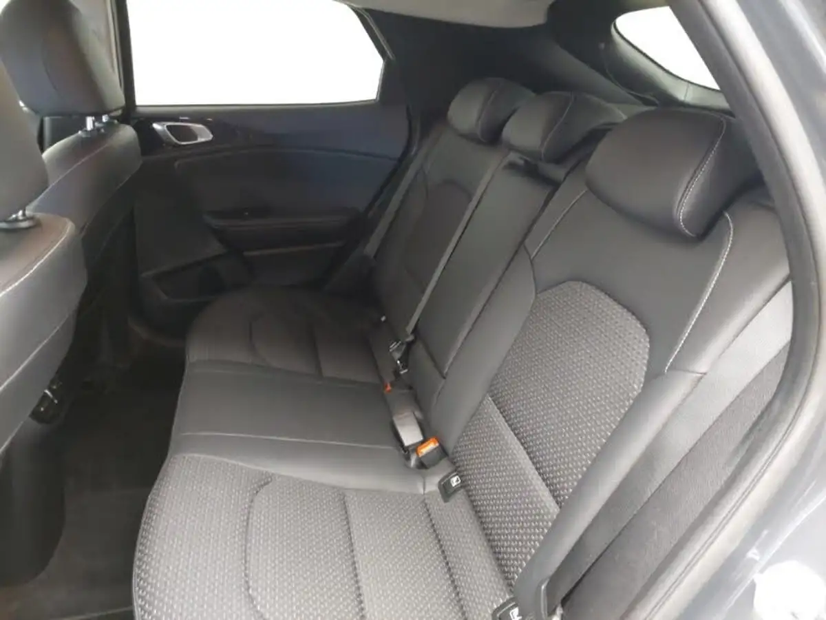 2020-kia-xceed-14-t-gdi-3-big-5