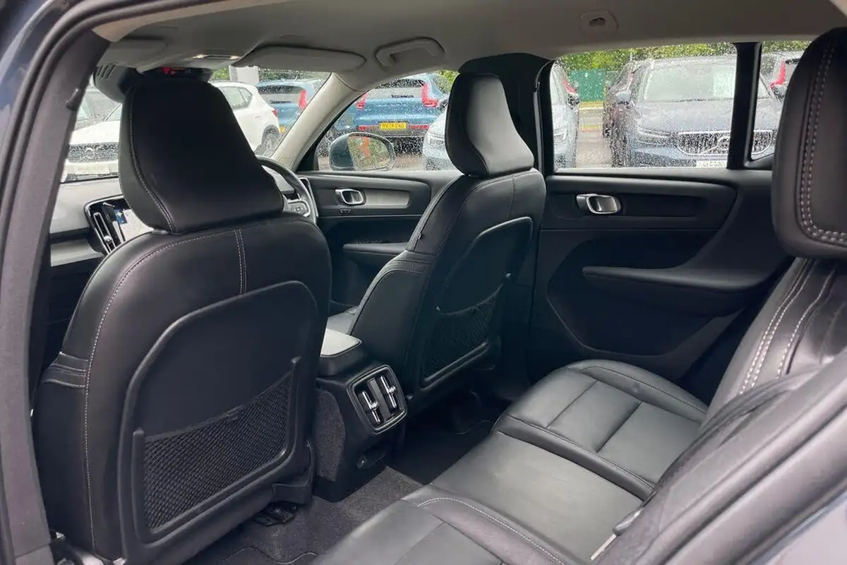 2021-volvo-xc40-15-t3-inscription-161bhp-auto-big-29