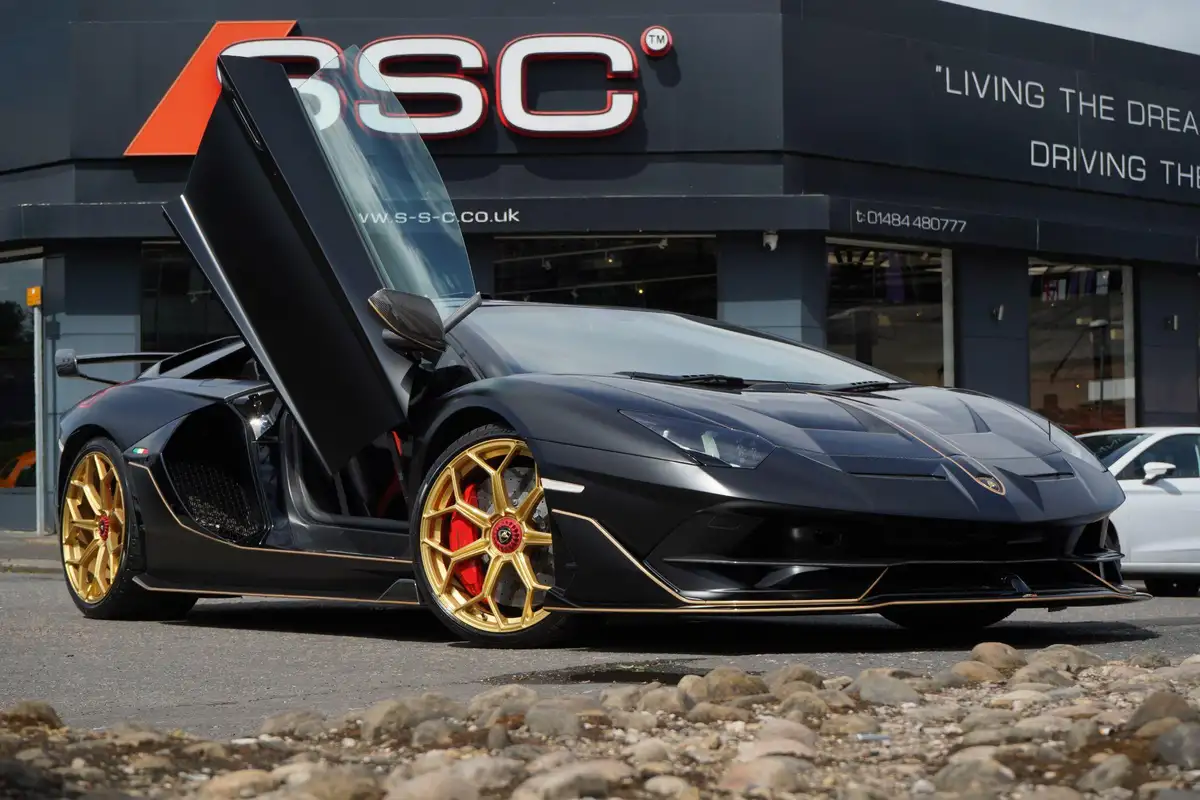 2019-lamborghini-aventador-65-svj-big-0