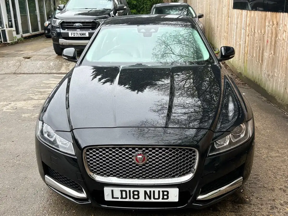 2018-jaguar-xf-20i-portfolio-200ps-saloon-4d-1999cc-big-13