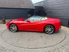 2010-ferrari-california-43-small-6