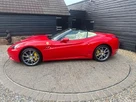 2010-ferrari-california-43-small-30