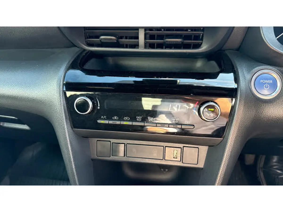 2022-toyota-yaris-15-vvt-i-design-panoramic-roof-big-20