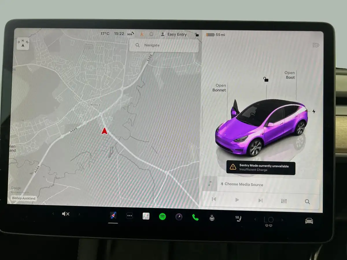 2022-tesla-model-y-e-long-range-big-33