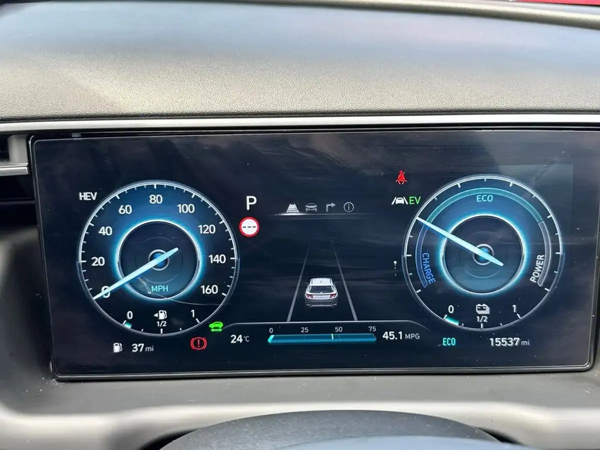2023-hyundai-tucson-16-t-gdi-premium-265ps-4wd-phev-auto-big-12