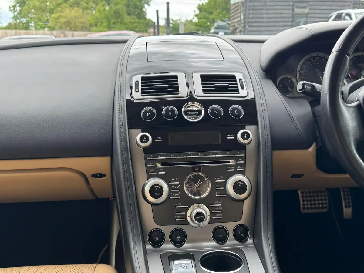 2011-aston-martin-rapide-s-v12-60-big-22