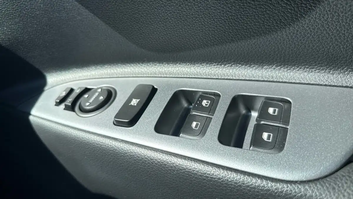 2022-kia-rio-10-t-gdi-gt-line-s-big-31