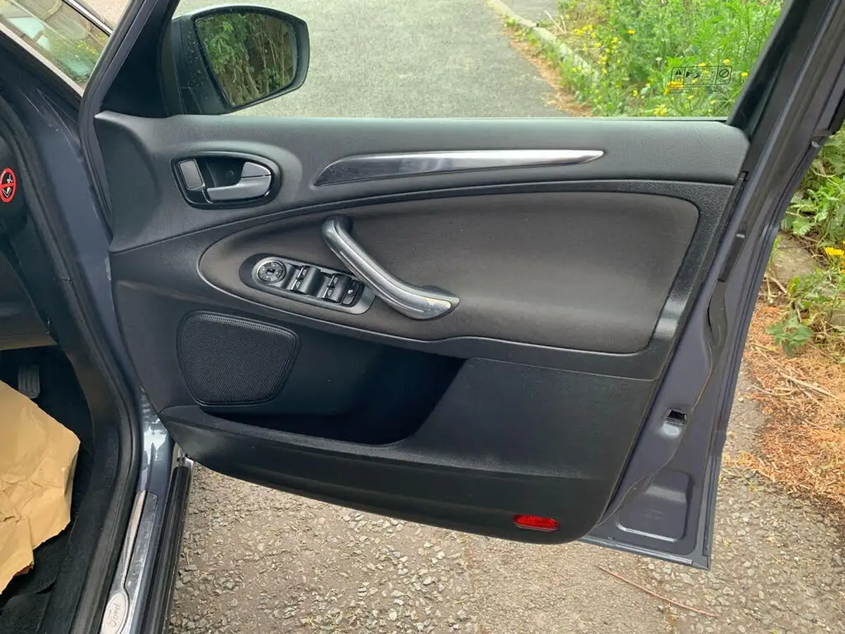 2011-ford-s-max-20tdci-titanium-140ps-powershift-big-28
