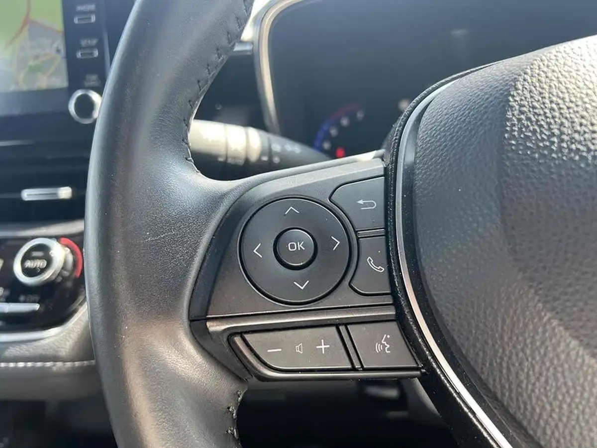 2020-toyota-corolla-18-vvt-i-icon-tech-spare-wheel-hatchback-5d-big-31