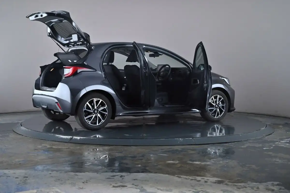 2023-toyota-yaris-15-vvt-i-design-big-62