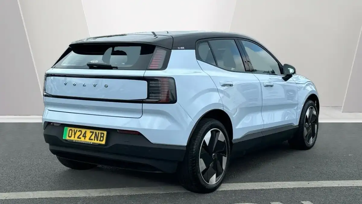2024-volvo-ex30-e-single-motor-plus-extended-range-big-1