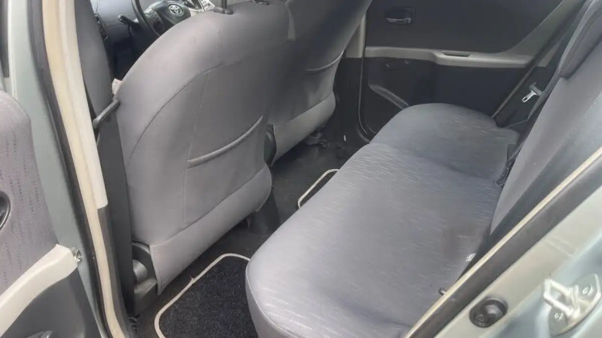 2009-toyota-yaris-133-tr-5d-mmt-big-14