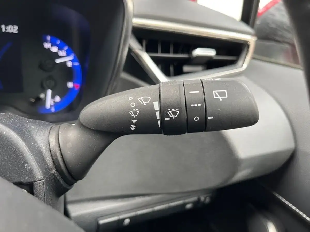 2022-toyota-corolla-18-vvt-i-icon-120bhp-spare-wheel-touring-sports-5d-big-27