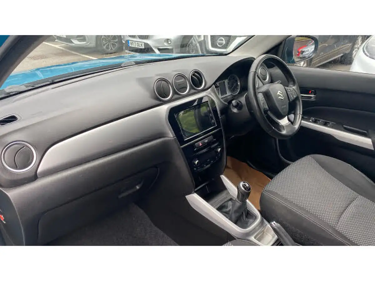 2018-suzuki-vitara-16-sz-t-big-8