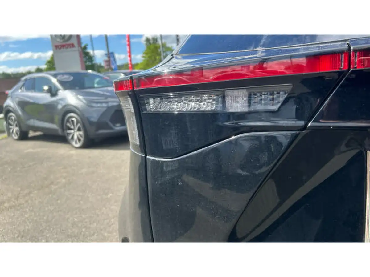 2022-toyota-yaris-15-vvt-i-design-panoramic-roof-big-19