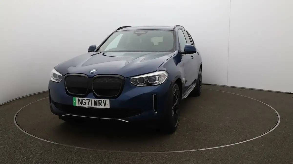 2022-bmw-ix3-e-premier-edition-big-40