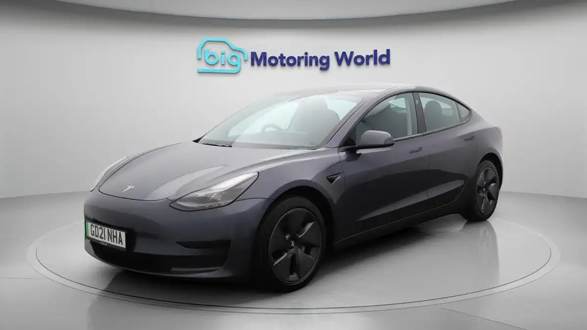 2021-tesla-model-3-e-standard-plus-big-3