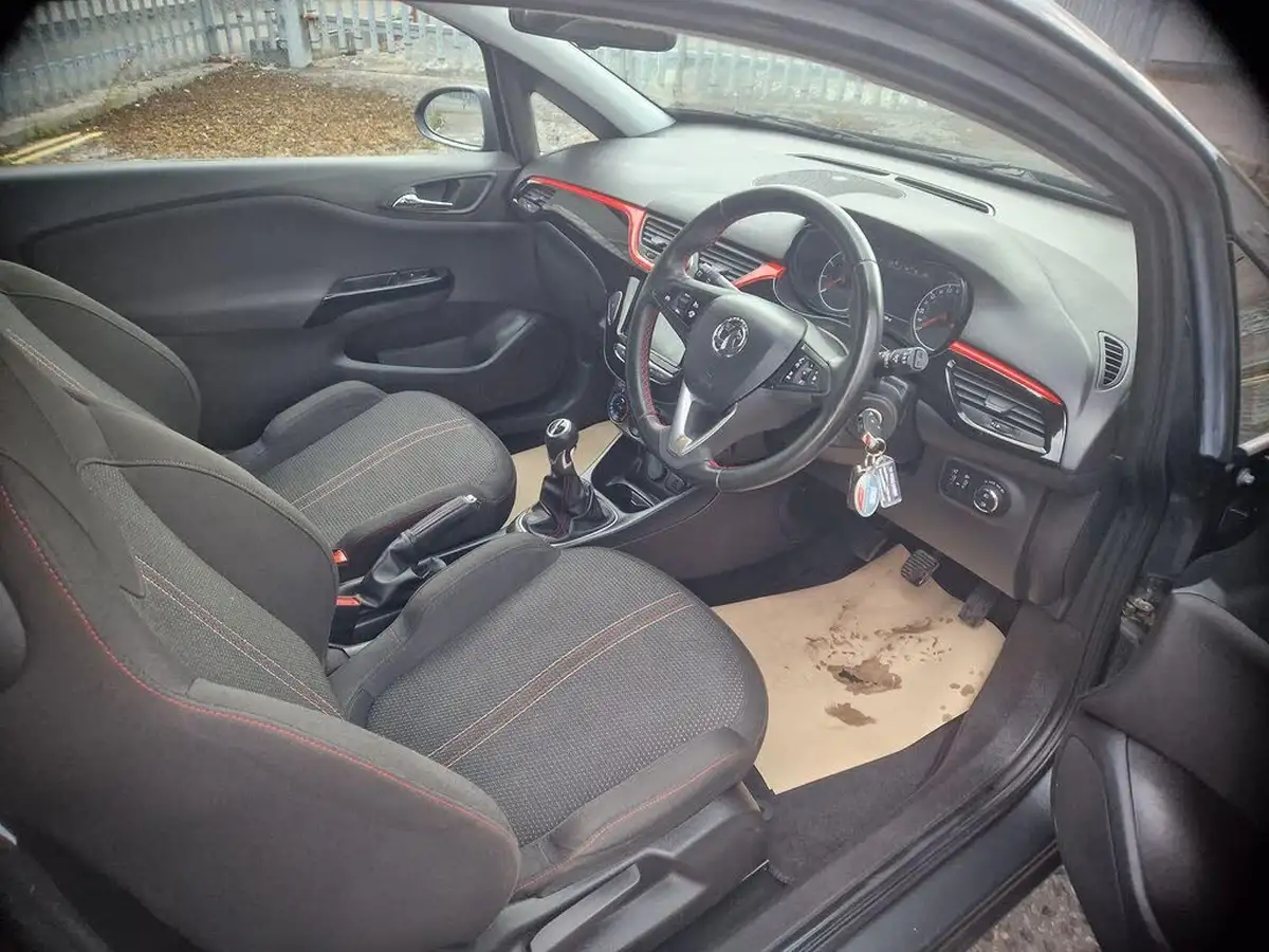 2018-vauxhall-corsa-14i-sri-90ps-ecotec-3d-big-4