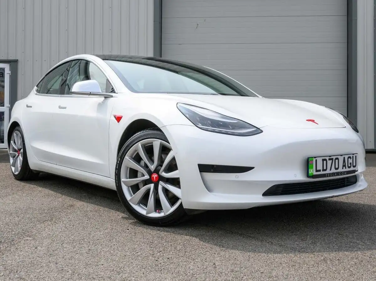 2020-tesla-model-3-e-standard-plus-big-0