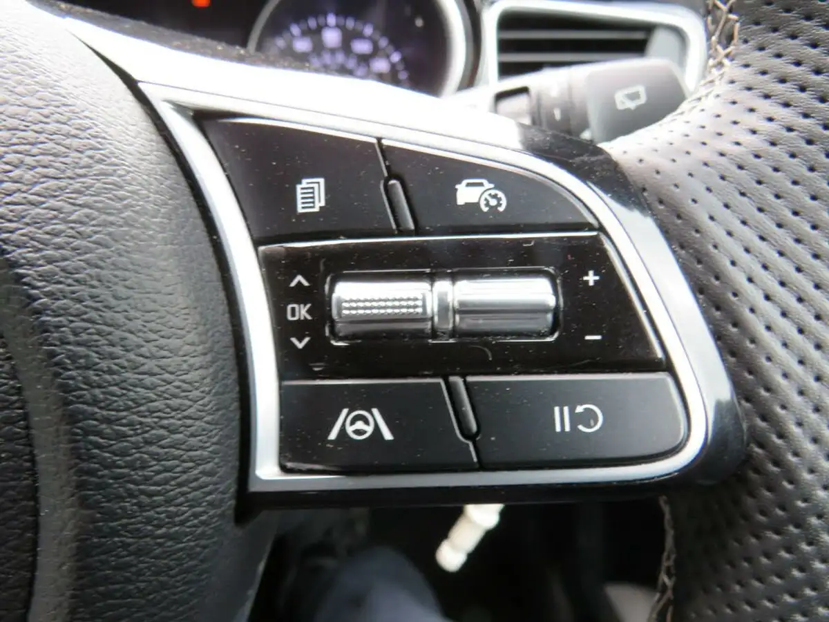2024-kia-ceed-15-t-gdi-gt-line-138bhp-big-21