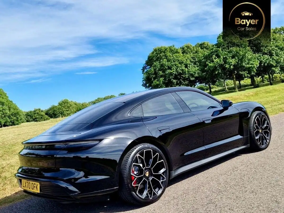 2020-porsche-taycan-e-4s-571ps-performance-battery-plus-big-27