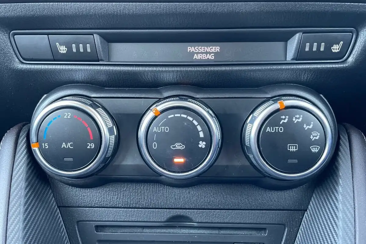 2019-mazda-mazda2-15-gt-sport-nav-115ps-big-37