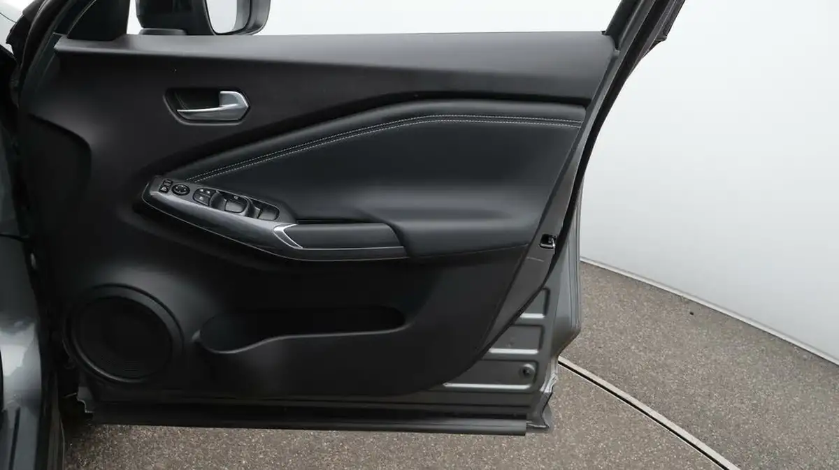 2023-nissan-juke-10-dig-t-n-connecta-dct-big-15