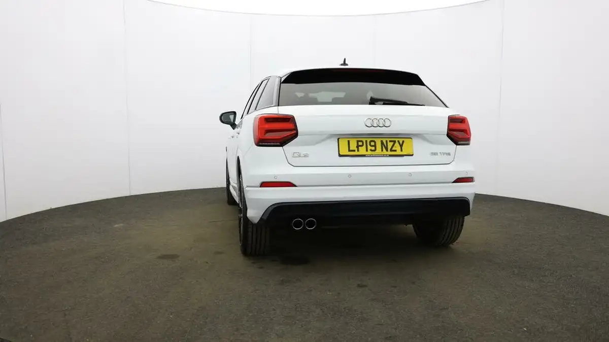 2019-audi-q2-15-35-tfsi-black-edition-cod-s-tronic-big-55