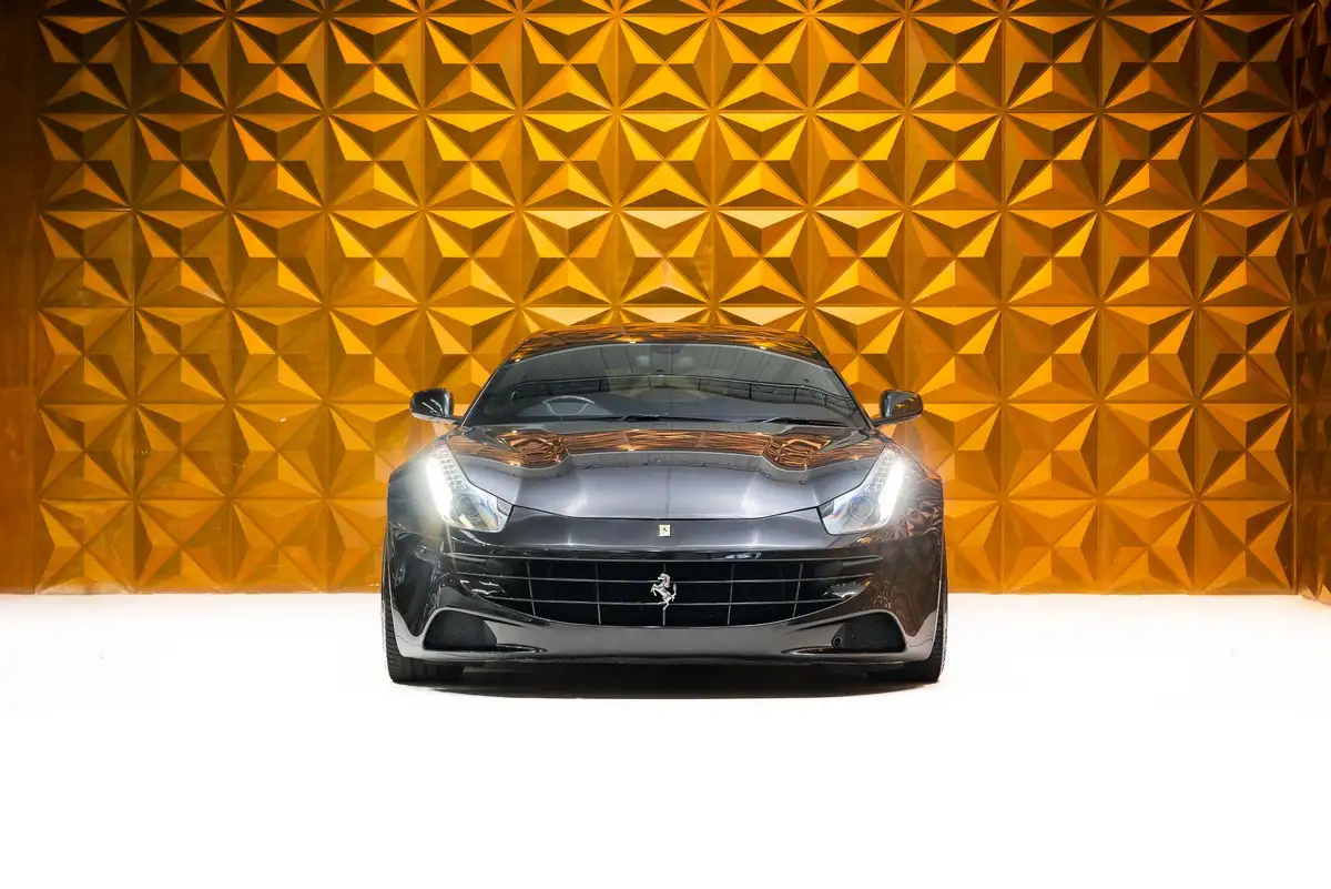 2012-ferrari-ff-63-big-1