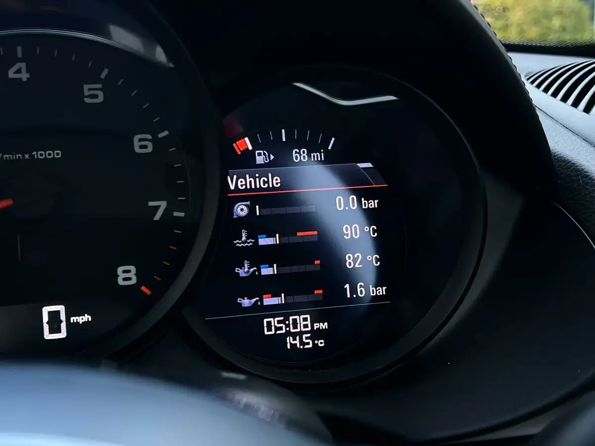 2022-porsche-boxster-718-big-23