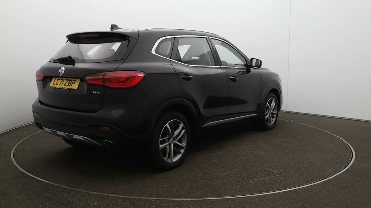 2021-mg-hs-15t-gdi-exclusive-162ps-big-7