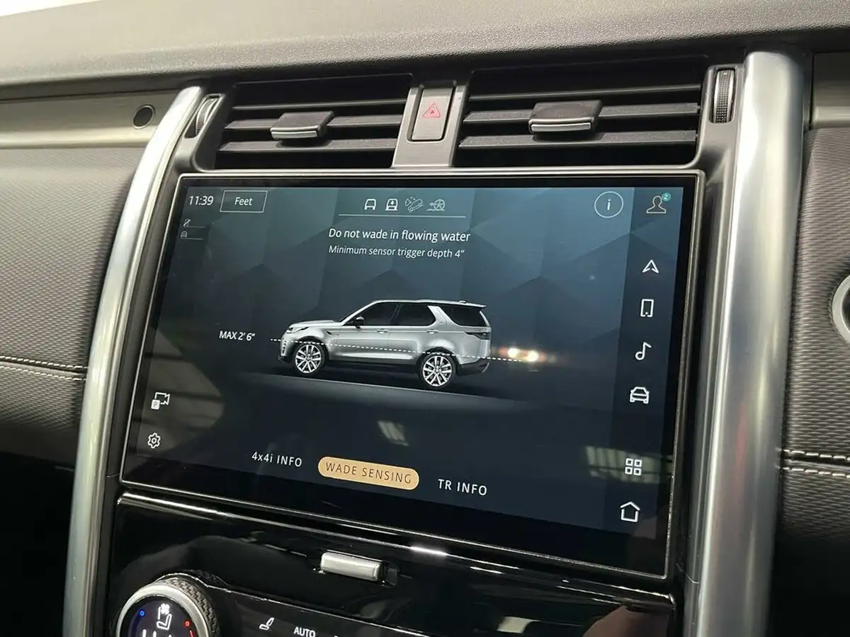 2021-land-rover-discovery-30-d300-r-dynamic-hse-big-18