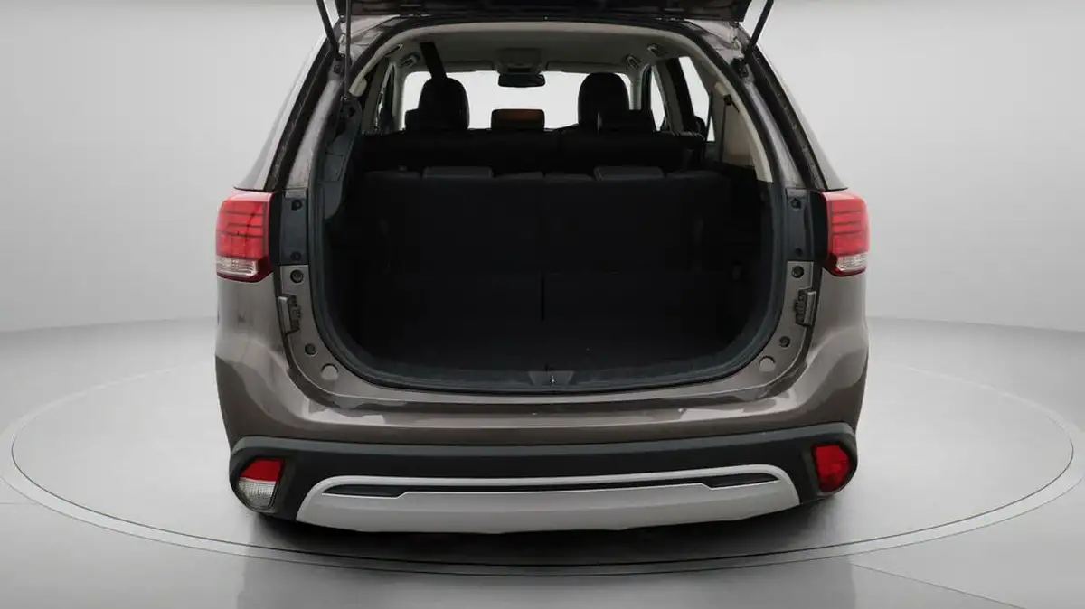 2019-mitsubishi-outlander-20-exceed-big-21