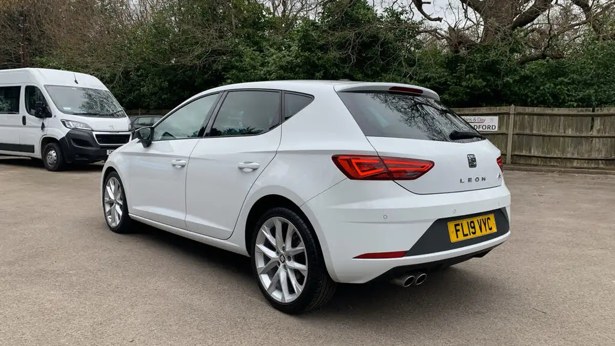 2019-seat-leon-15-tsi-evo-fr-sport-150ps-hatchback-dsg-big-4