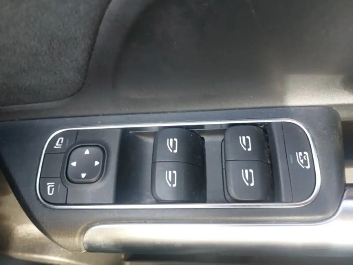 2019-mercedes-benz-b-class-13-b180-amg-line-7g-dct-big-17