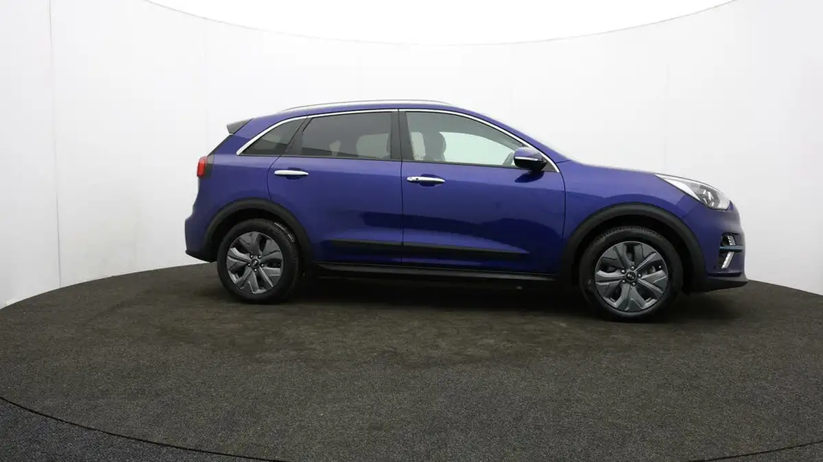 2021-kia-e-niro-ev-3-big-32